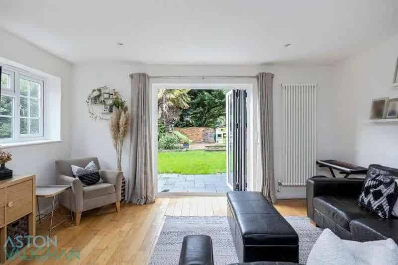 4 Bed House for Sale in Hove Near Recreation Ground and Sea