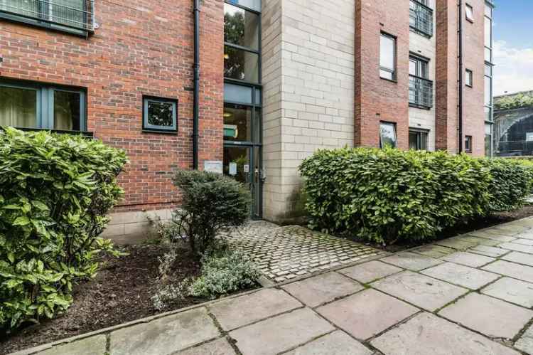 1 Bedroom Furnished Apartment Manchester City Centre