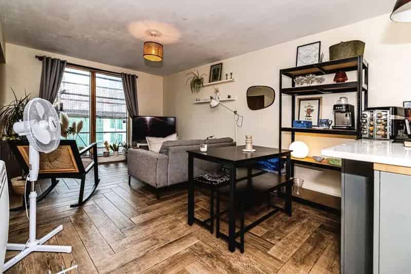 2 Bed Flat to Rent Manchester Piccadilly Vantage Quay