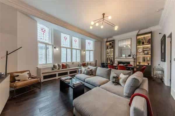 Stunning 2-Bedroom Duplex Apartment Kensington Grade II Listed