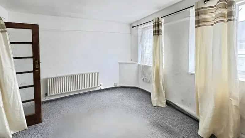 2 Bedroom Flat for Sale London SE13