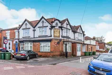 1 Bedroom Flat Southampton Gas Included April 2025
