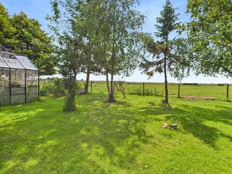 4 Bed Detached Farmhouse Anderby Semi Rural Position