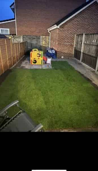 Semi Detached House Two Double Bedrooms Garden Parking
