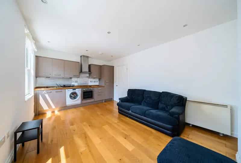 2 Bedroom Apartment for Sale Montpelier Brook Road