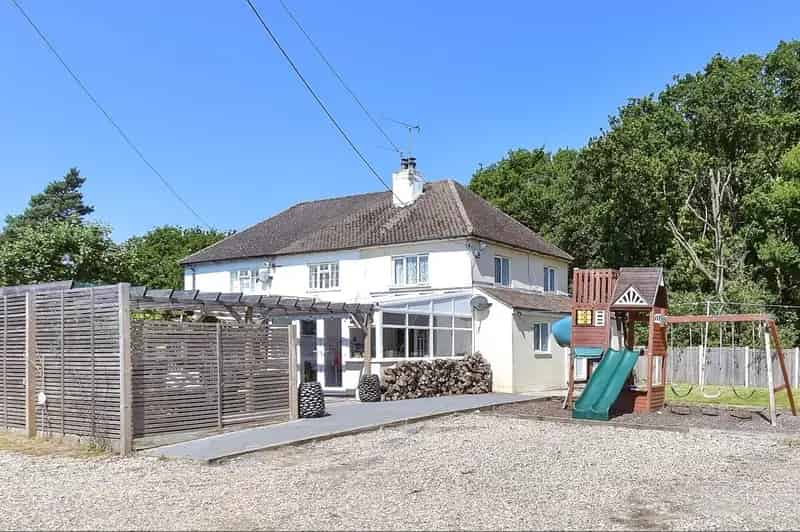 2 Bedroom Cottage For Sale Semi Rural Setting