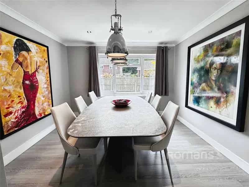 4 Bedroom Detached house