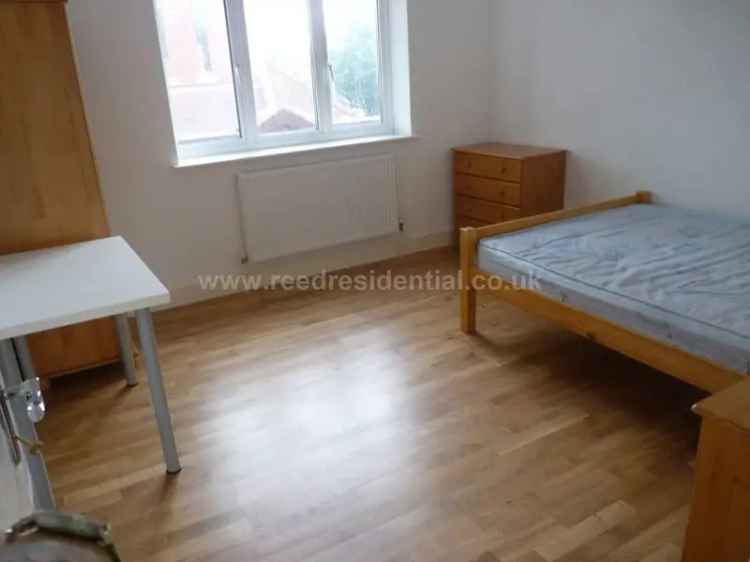 7 bedroom flat share to rent