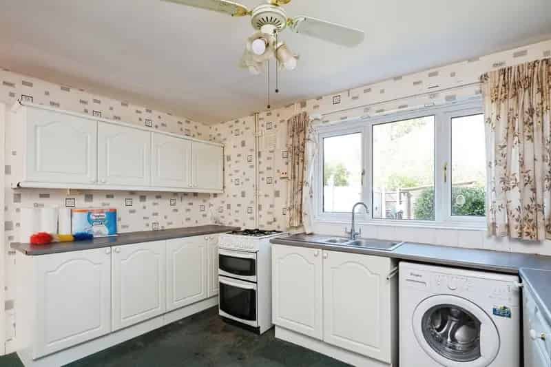 Three Bedroom End Terraced House No Upward Chain