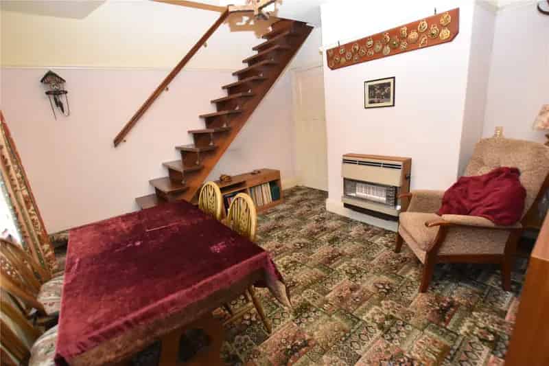 Three Bedroom Detached Bungalow Yeadon Ample Parking Development Potential