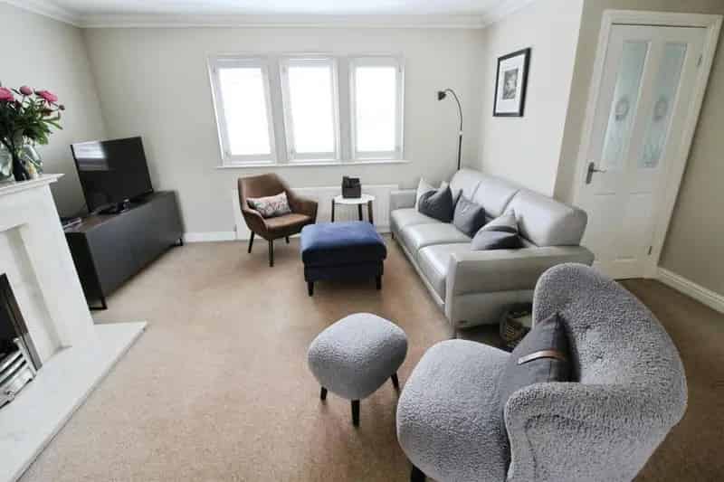3 Bedroom Terraced House to Rent