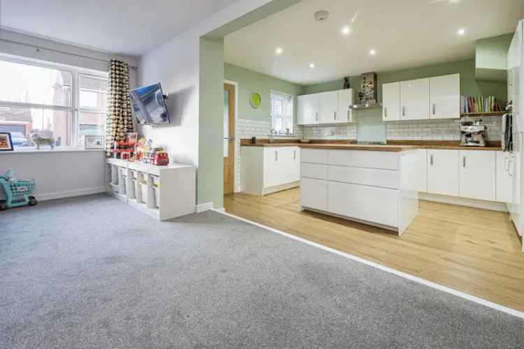 Modern Detached Family Home with Spacious Living and Three Double Bedrooms