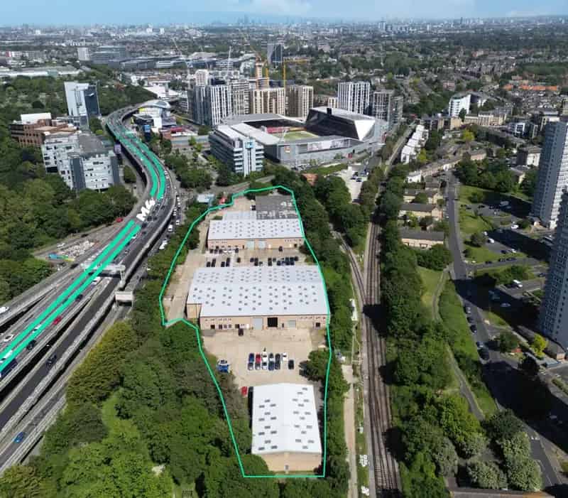 Refurbished Warehouse Units to Let in Brentford West London