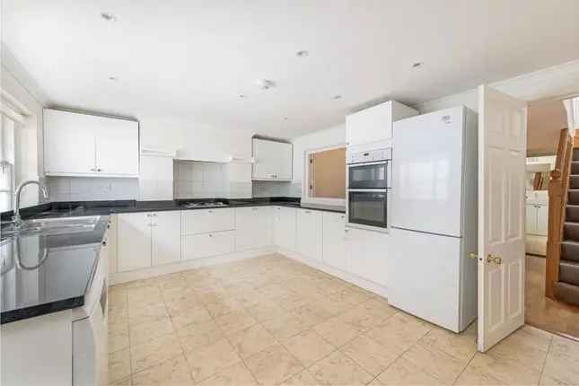 Terraced house to rent in 33 First Street, Chelsea SW3