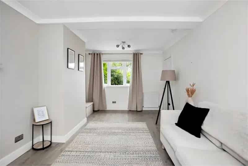 2 Bed Terraced House Mayfield Dalkeith - Modern Kitchen & Garden
