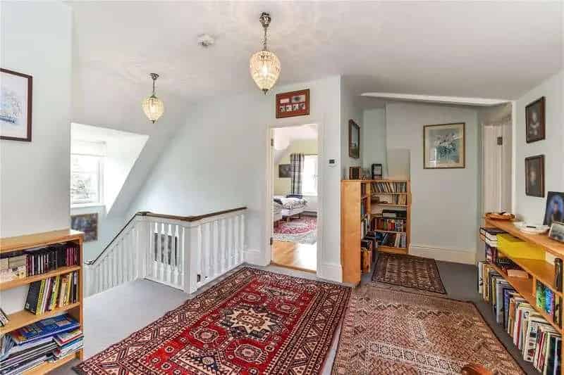 5 Bed House for Sale in Amberley