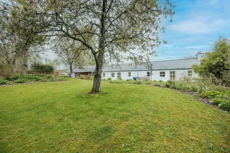 3 Bedroom Semi Detached Cottage in Aboyne