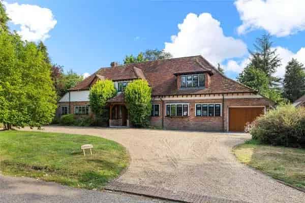 Grantley Avenue, Wonersh, Guildford, Surrey, GU5 0QN | Property for sale | Savills