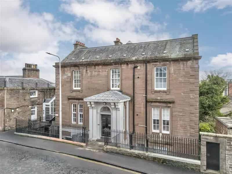 3 Bedroom Flat for Sale Dundee
