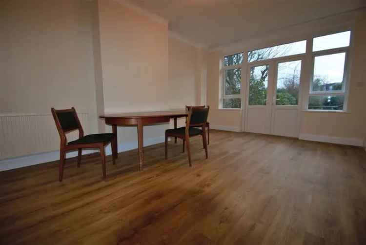 4 Bedroom Terraced House to Rent Near Hanger Lane Station