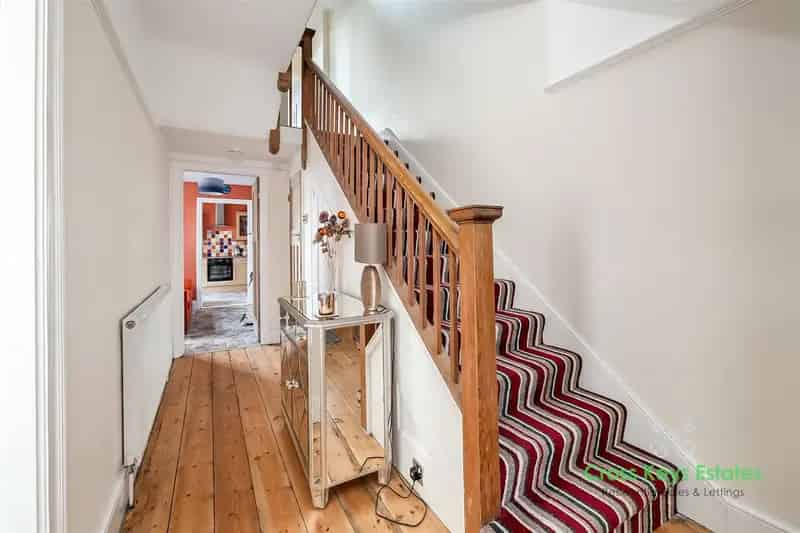 3 Bedroom House for Sale in Stoke Conservation Area