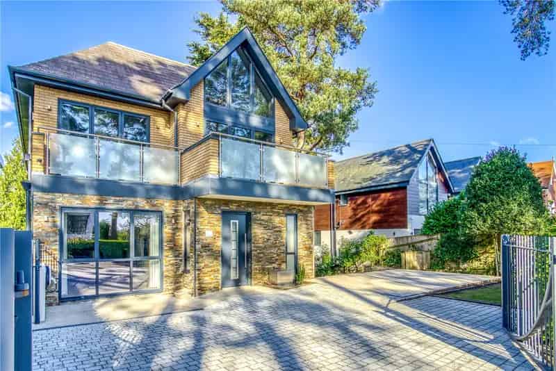 4 Bedroom Detached House Lower Parkstone Poole