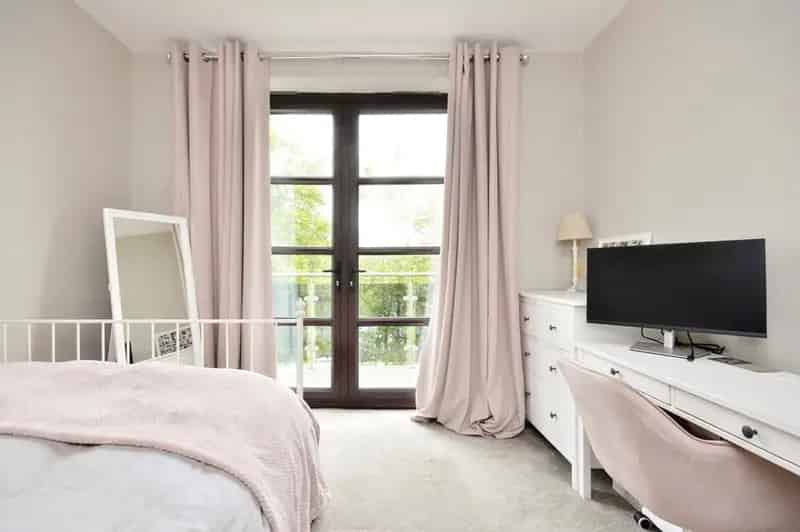2 Bedroom Penthouse Apartment for Sale Wilmslow Cheshire