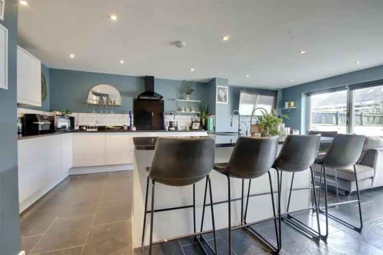 4 Bedroom Terraced House to Rent in Portsmouth
