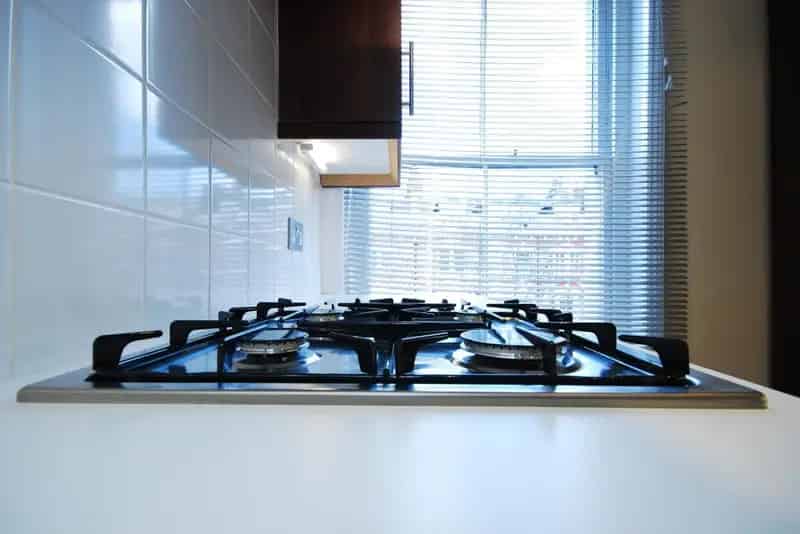 Two Bedroom Apartment to Rent in Holland Park
