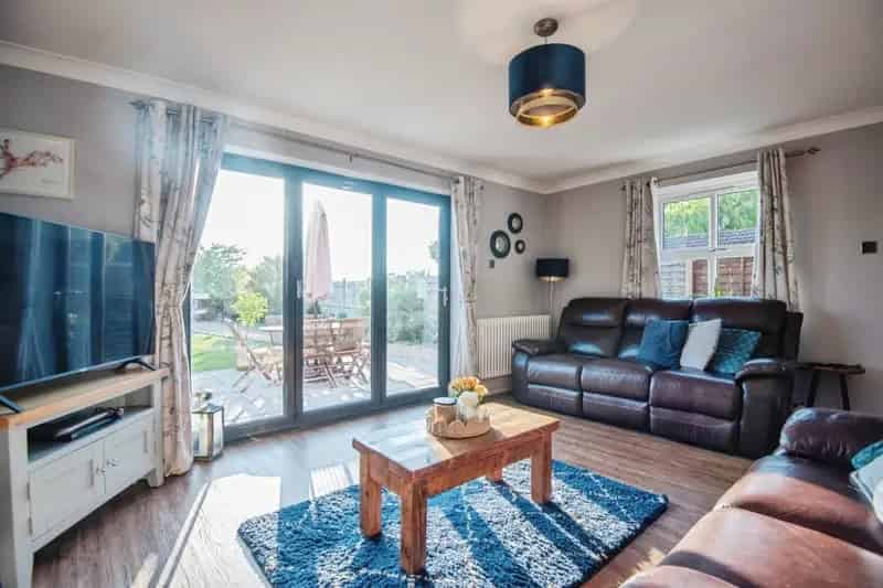 Four Bedroom Detached House with Equestrian Facilities