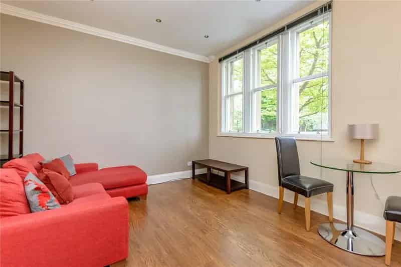 1 Bedroom Apartment for Sale in Edinburgh West End