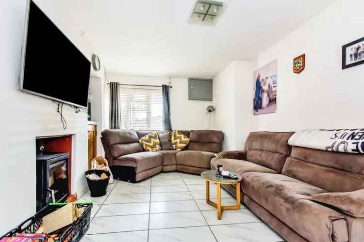 Semi Detached House with Log Cabin and Swimming Pool