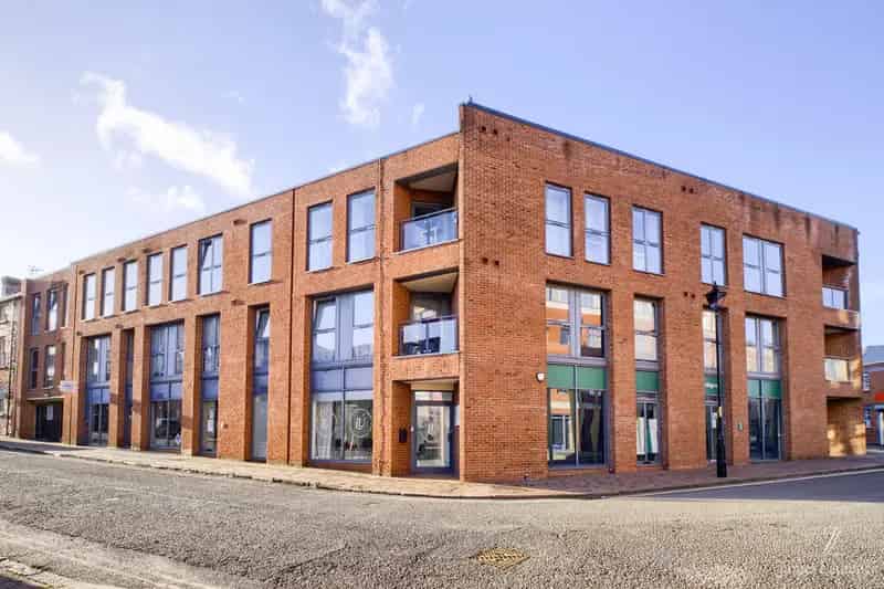 1 Bedroom Apartment Jewellery Quarter Part Furnished Parking