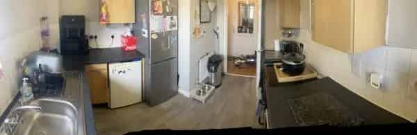 Newly Decorated Apartment with Lift