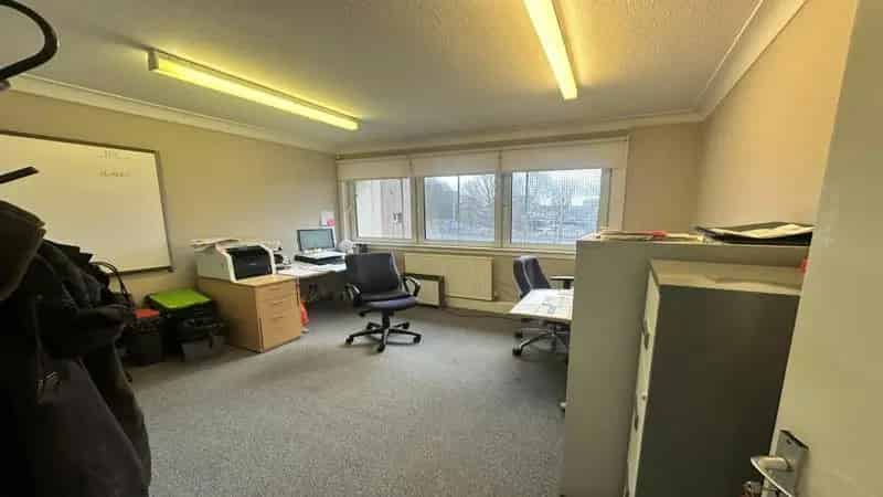 Glasgow Office and Industrial Unit with M8 Motorway Access
