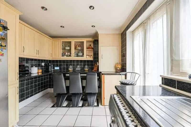 4 Bed Townhouse for Sale Near Downhills Park