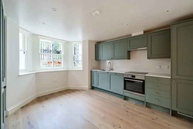 Terraced house to rent in Mortimer Road, London N1