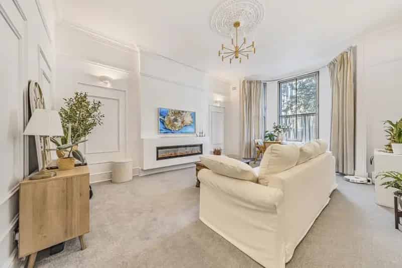 Flat For Sale , South Holland, England
