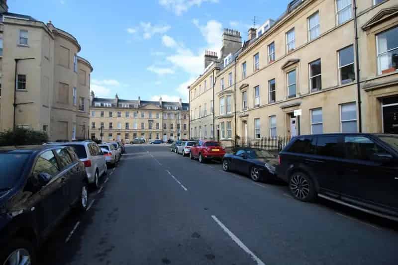 2 Bedroom Flat for Sale in Bath