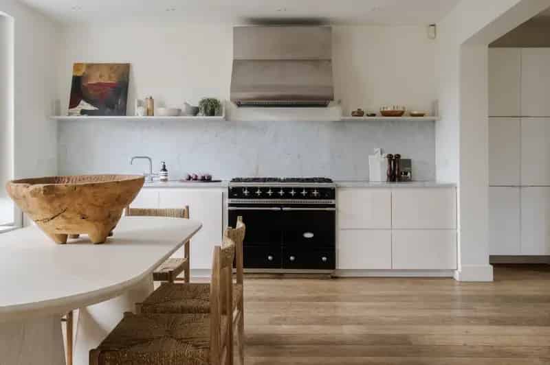 6 Bedroom House for Sale in Canonbury