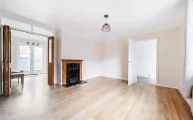 Stylish 3-Bed Bungalow Near Honiton Town Centre