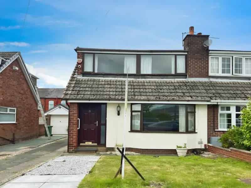 3 Bed Semi-Detached House for Sale