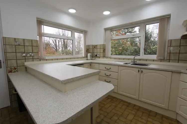 3 Bedroom Detached Bungalow For Sale