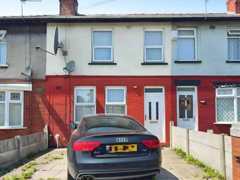 2 Bed House for Sale Near Schools and Amenities