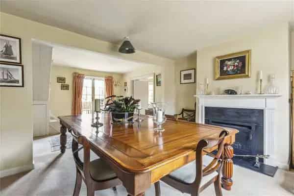Grade II Listed Cottage Andover Hampshire 5 Bedrooms 2 Bathrooms