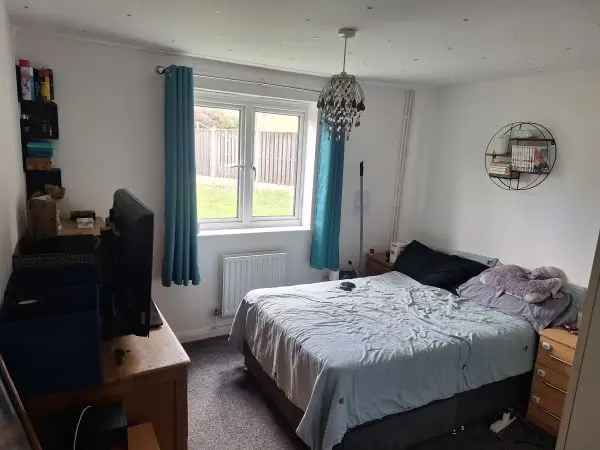 Flat For Rent in Epping Forest, England