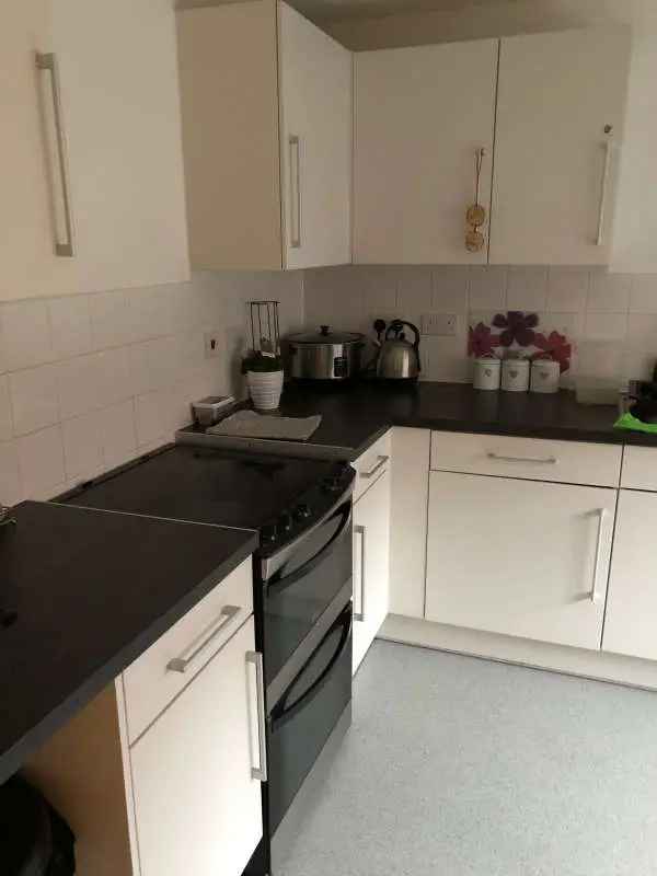 House For Rent in Crawley, England