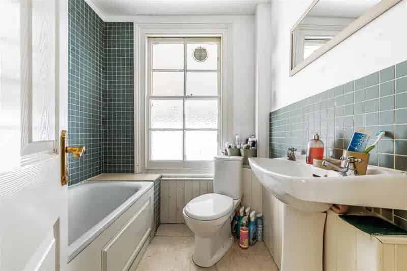 3 Bedroom Shop House to Rent