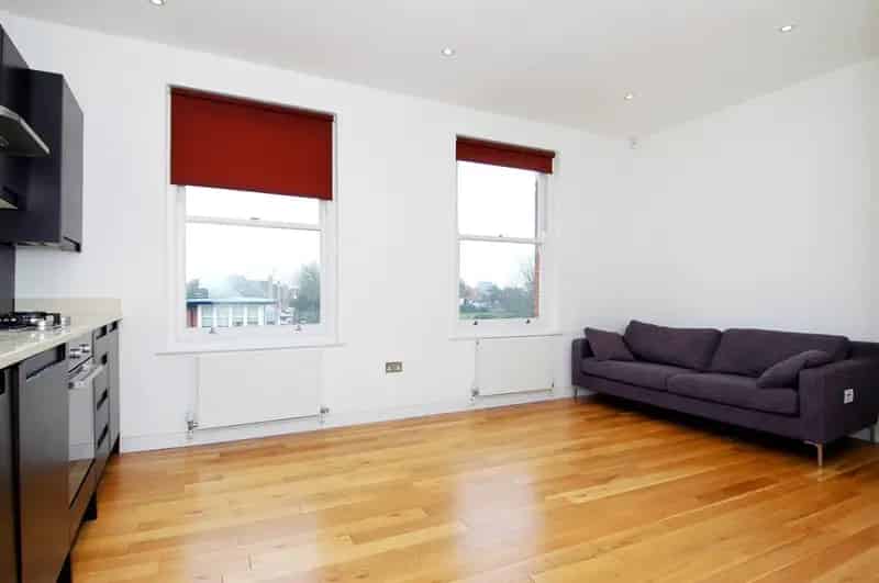 2 Bedroom Duplex Apartment to Rent in Chiswick
