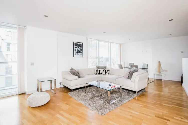 2 Bedroom Luxury Apartment Salford Quays Stunning Views